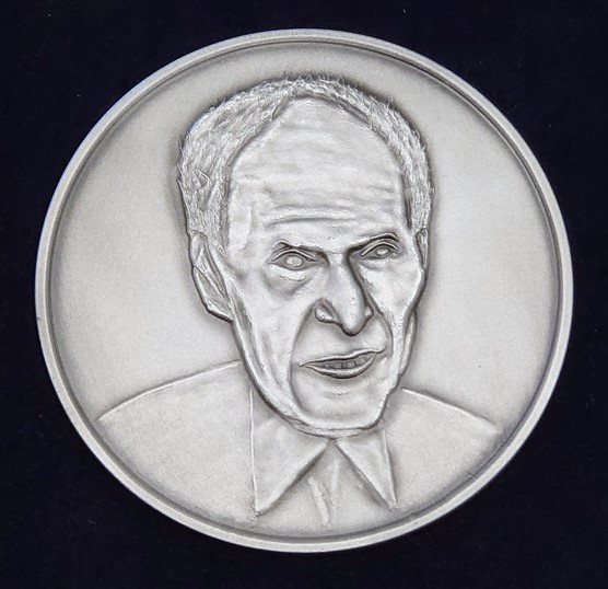 Executive Director Yamamoto was selected Lester Packer Award 2021｜ToMMo